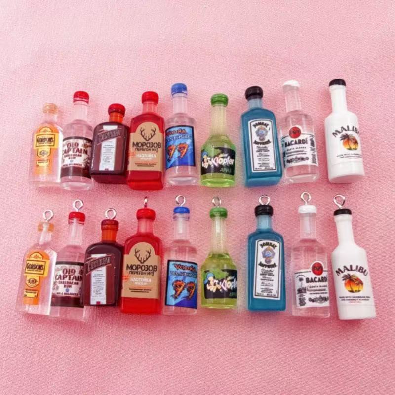 Resin Art Pendant - 11 pièces Mini pendentifs 3D en