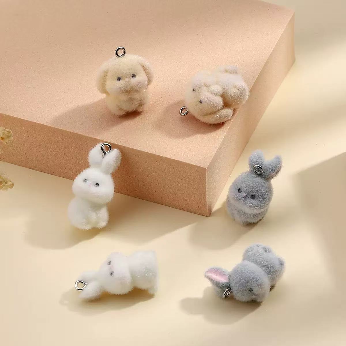 Breloques en résine petit lapi - Resin Art Pendant avis et prix