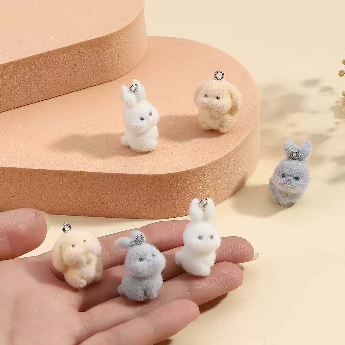 Breloques en résine petit lapi - Resin Art Pendant avis et prix